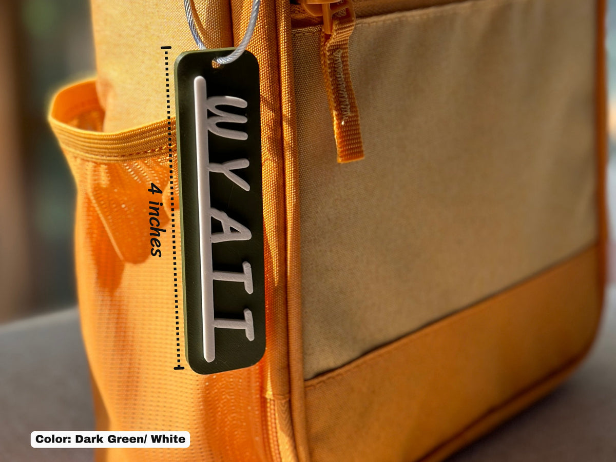 Personalized trendy name bag tag with modern lettering — photo 2