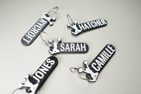 Personalized cheerleader keychain with custom name — photo 2