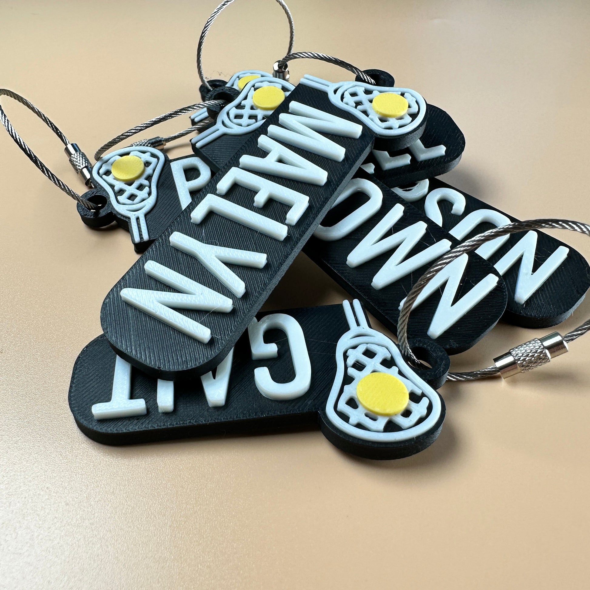 Personalized lacrosse keychain with custom name — photo 3