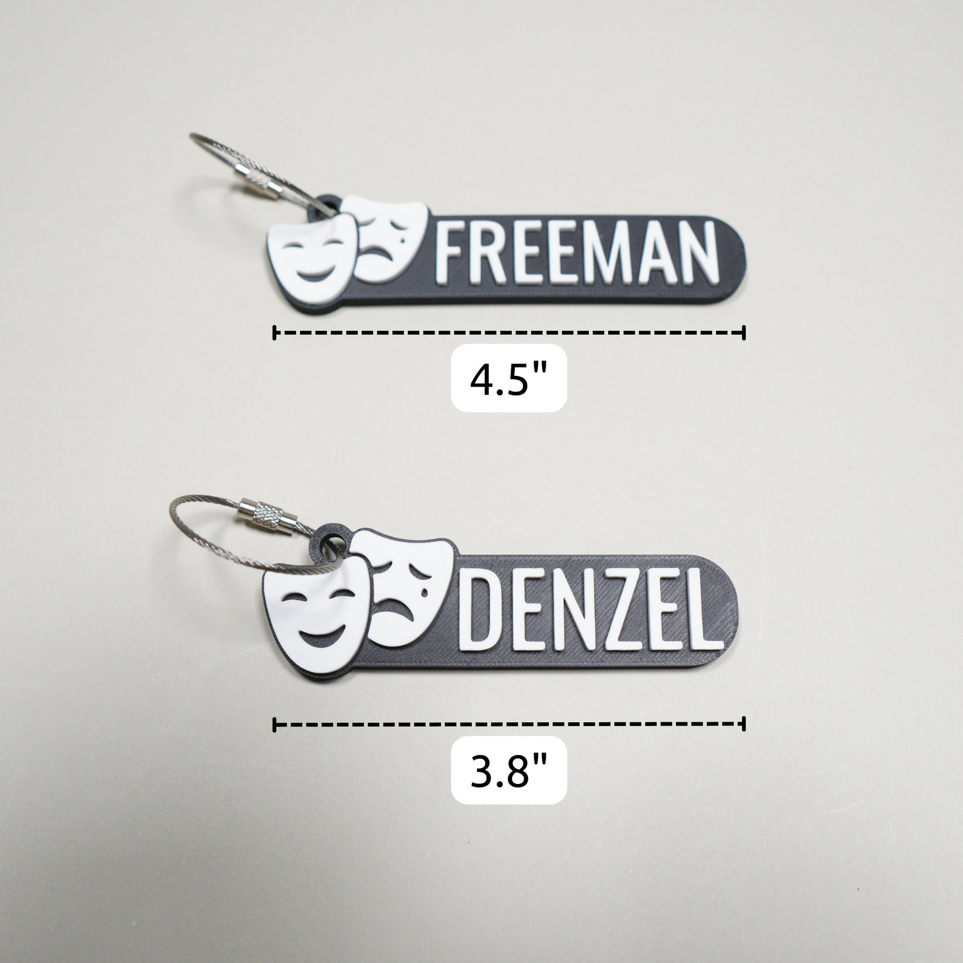 Personalized musical theater keychain with custom name — photo 3