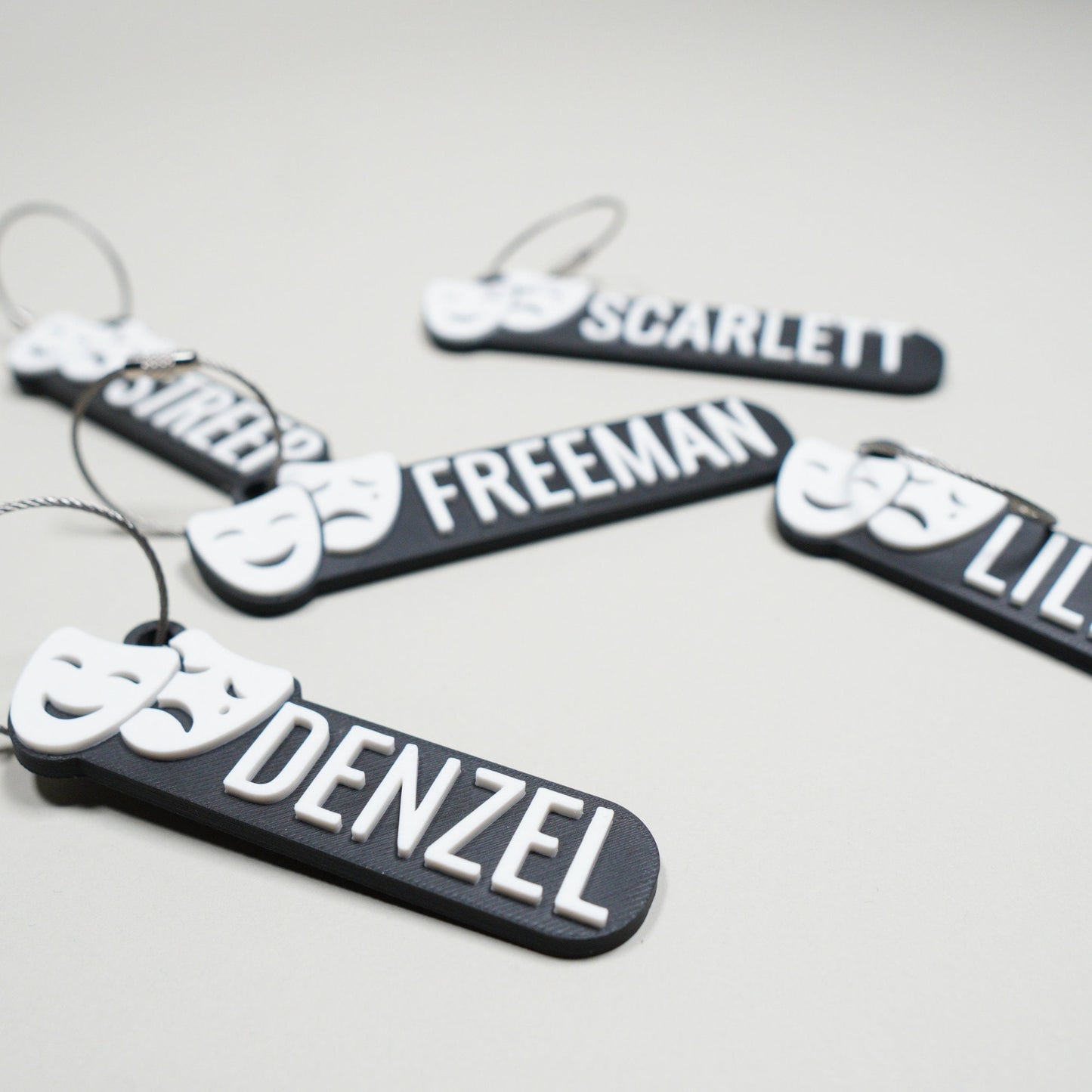 Personalized musical theater keychain with custom name — photo 4